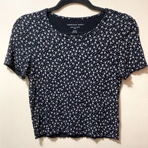 American Eagle Medium Soft & Sexy Cropped Ribbed Floral Black and White Top